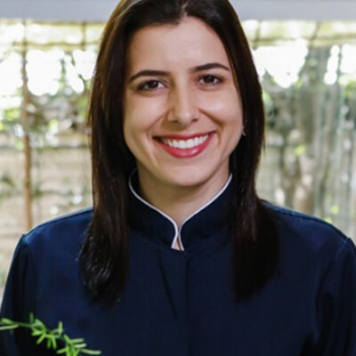 Carine Zaupa - Fisioterapeuta, Osteopata e Microfisioterapeuta